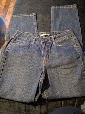 Classic Straight-Leg Jeans in Medium Blue